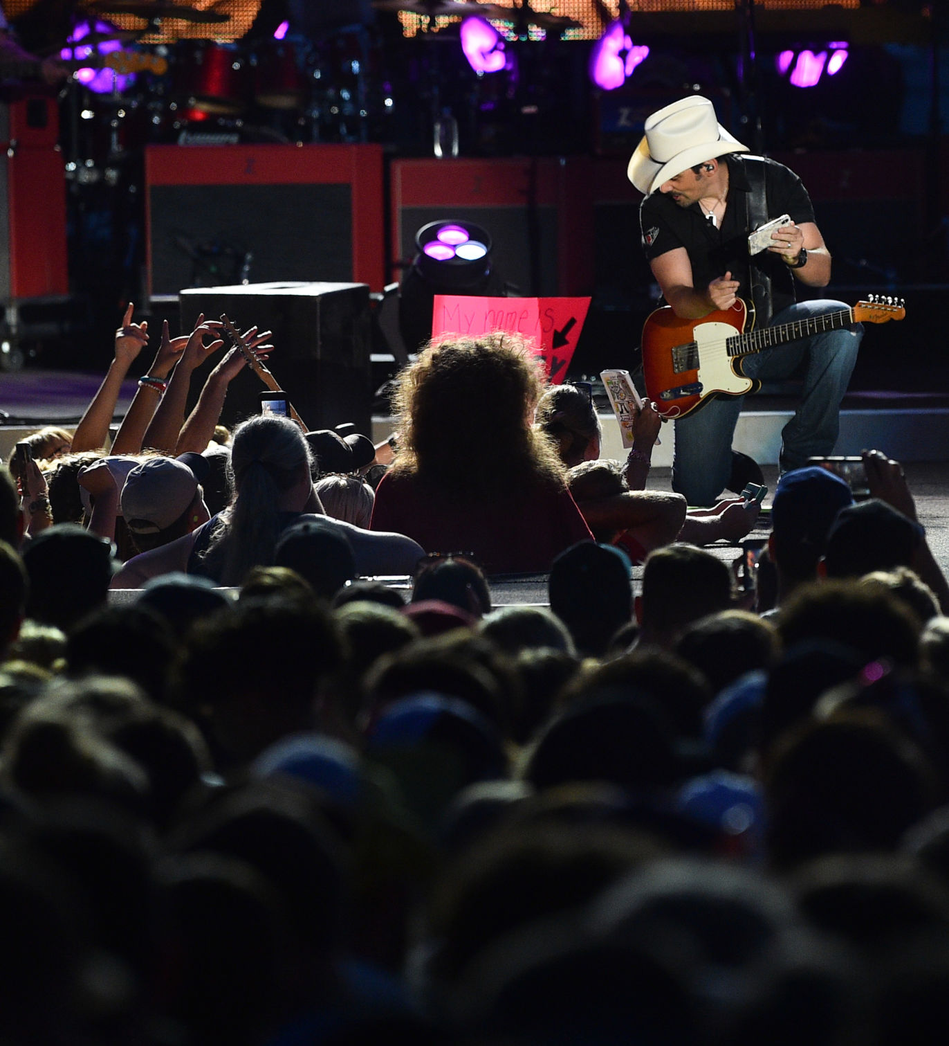 080519-mda-nws-bradpaisley-058a.jpg